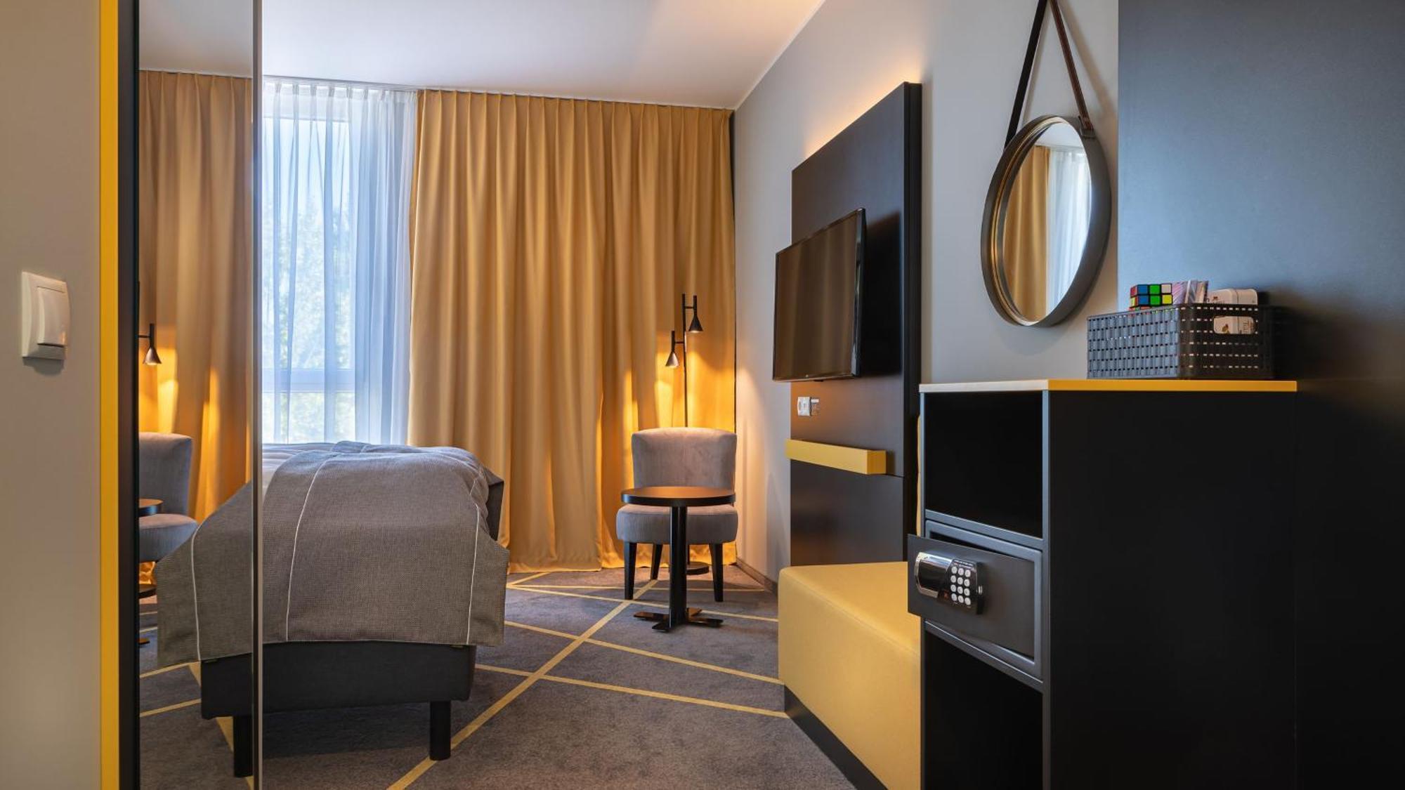 Holiday Inn - The Niu, Fury Aschheim Messe By Ihg Exterior foto